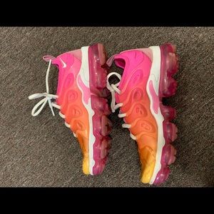 Nike vapormax shoes size 7